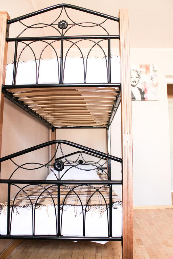 A&S Hostel Minskiy Kiev Eksteriør bilde