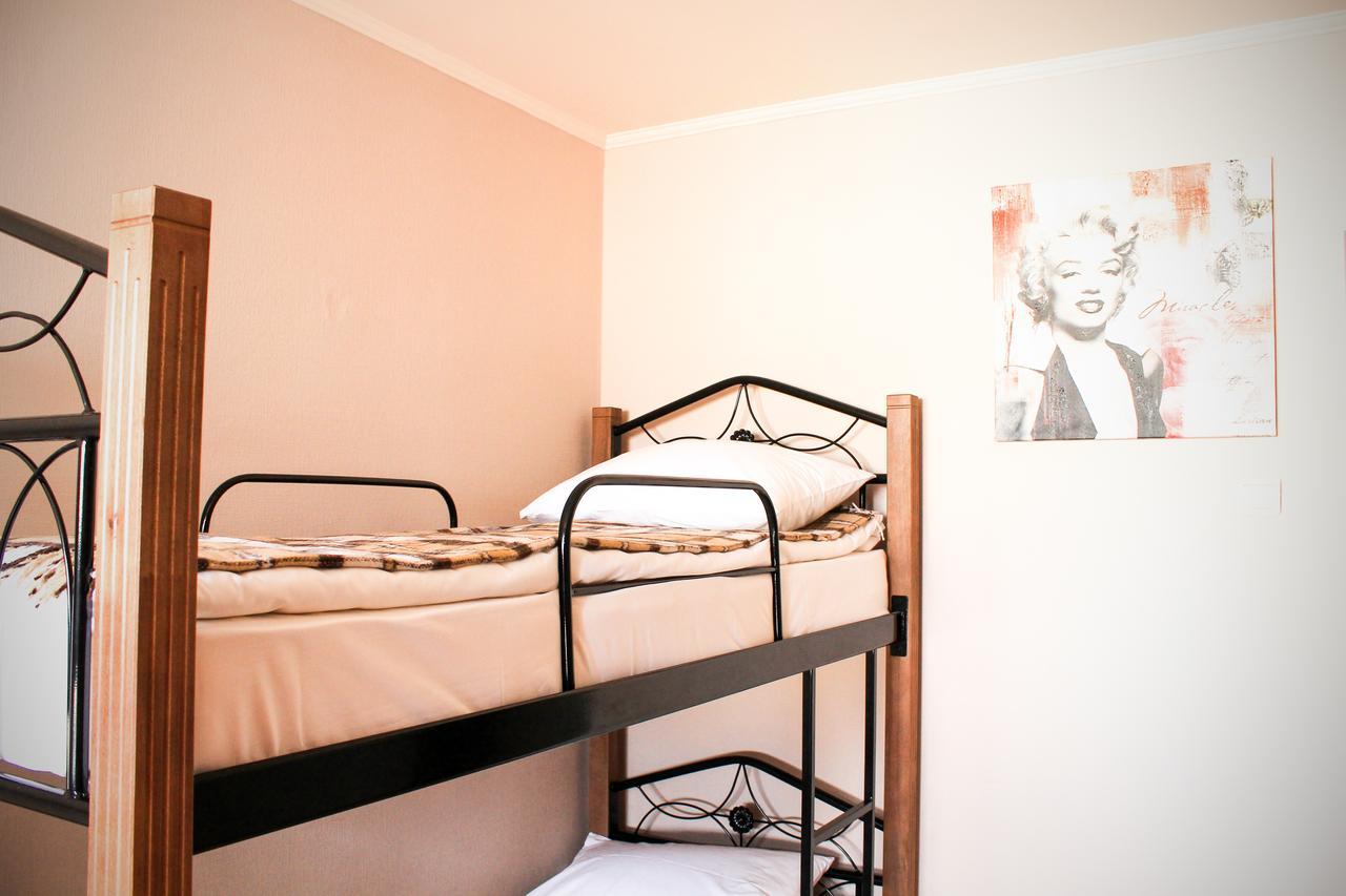 A&S Hostel Minskiy Kiev Eksteriør bilde