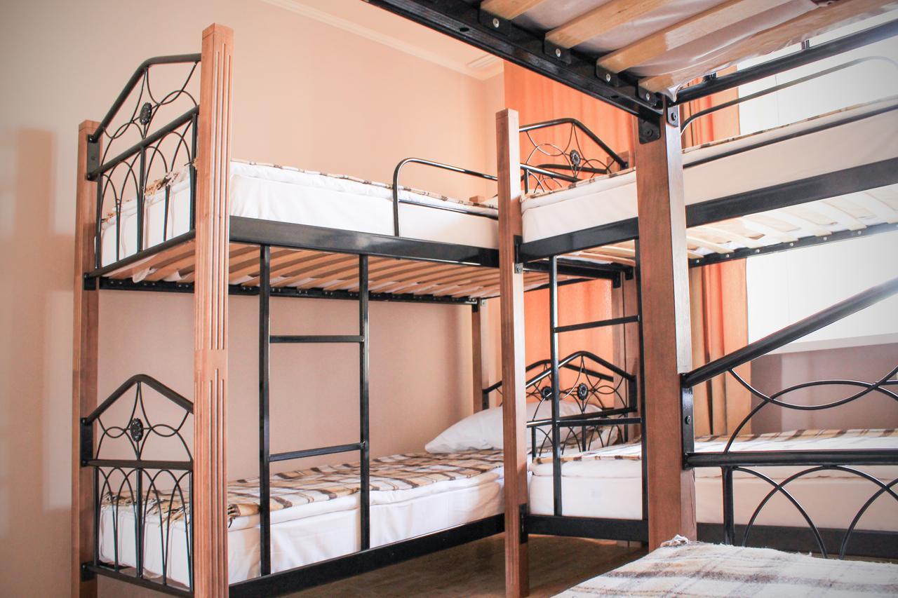 A&S Hostel Minskiy Kiev Eksteriør bilde