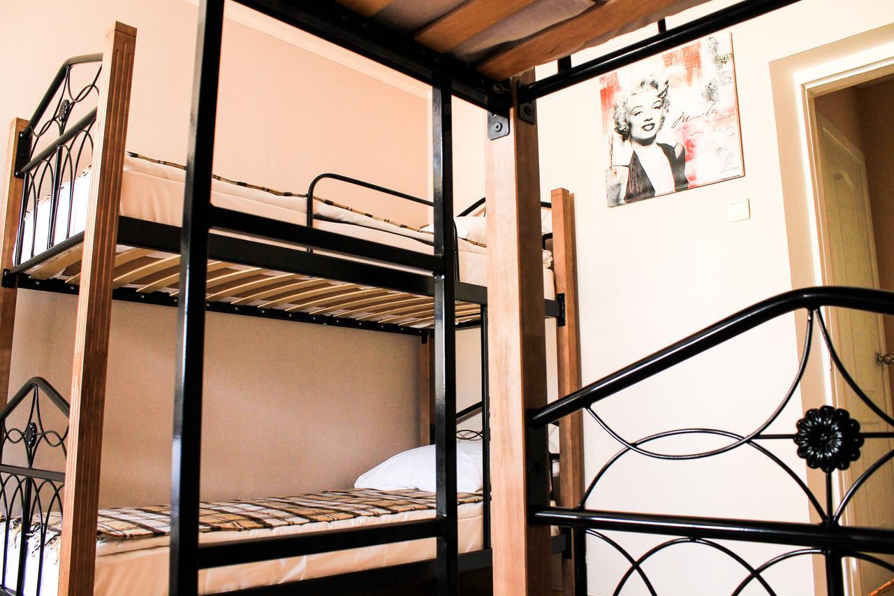 A&S Hostel Minskiy Kiev Eksteriør bilde